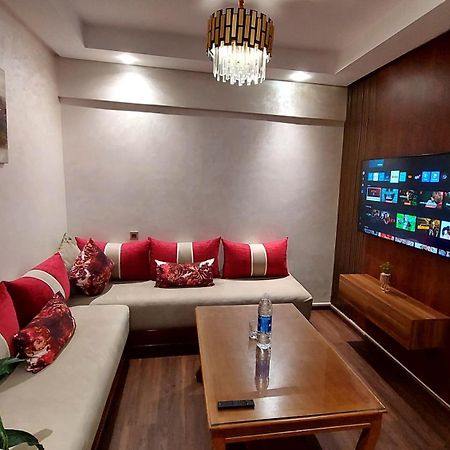Luxury Downtown Apartment Of 80M2 In Front Of Hassan 2 Mosque And Sea From Family , Pour Famille , Interdit Couples Araabic Non Marie, Forbidden Unmarried Araabic Couples Basement Car Park Casablanca Eksteriør billede