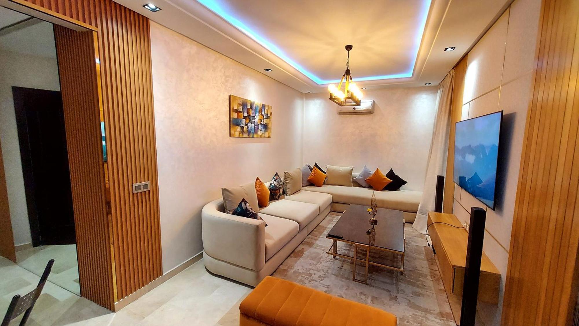 Luxury Downtown Apartment Of 80M2 In Front Of Hassan 2 Mosque And Sea From Family , Pour Famille , Interdit Couples Araabic Non Marie, Forbidden Unmarried Araabic Couples Basement Car Park Casablanca Eksteriør billede