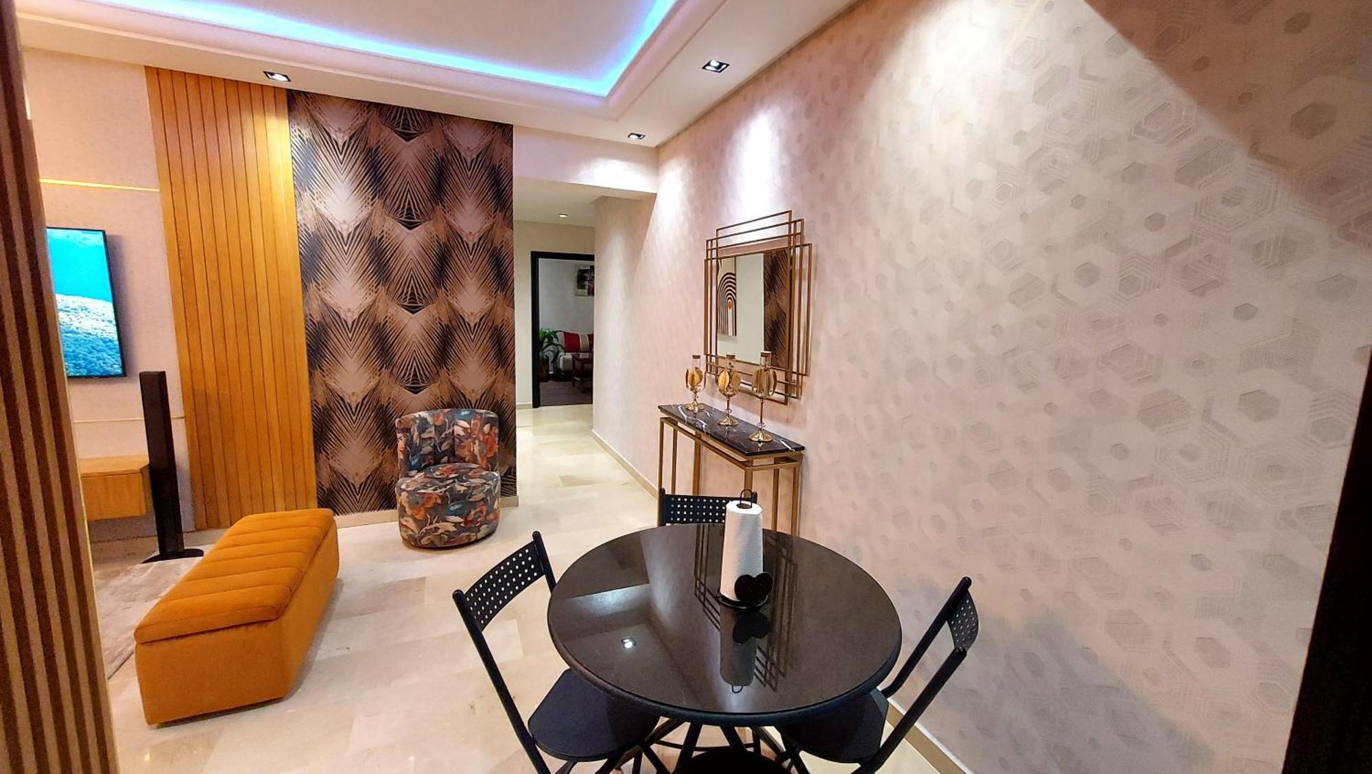 Luxury Downtown Apartment Of 80M2 In Front Of Hassan 2 Mosque And Sea From Family , Pour Famille , Interdit Couples Araabic Non Marie, Forbidden Unmarried Araabic Couples Basement Car Park Casablanca Eksteriør billede